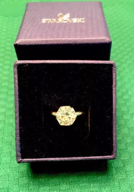SWAROVSKI Swan Signed Ring Size 52/6 NIB Looks Like Engagement & Flower Retired