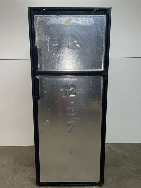 Dometic DM2872RBX 8 Cu.Ft RV Refrigerator 2 Way Gas Electric Camper RH 2862 2852