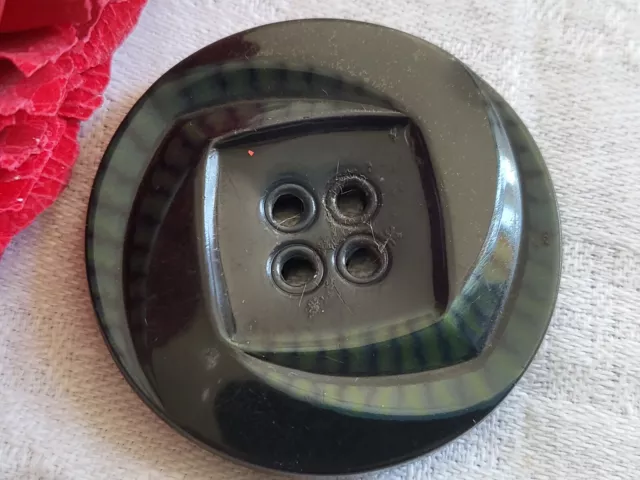 Gros bouton ancien en celluloïd  monture métal 4,1 cm   collection G19B