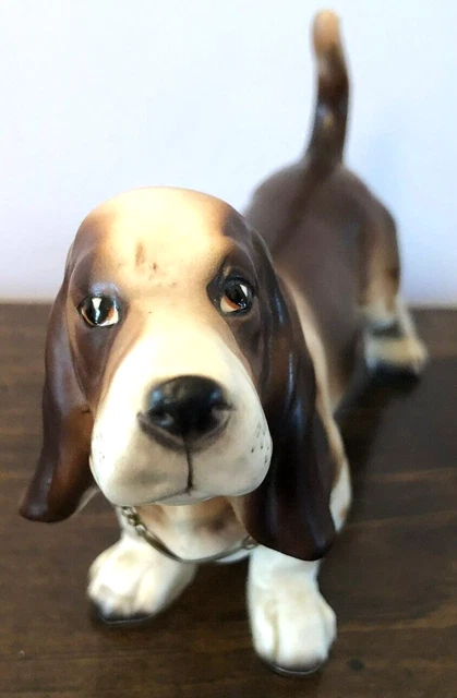 Vintage LEFTON Ceramic CHAMPION BASSET HOUND Dog Figurine Chain Collar Tag 8214