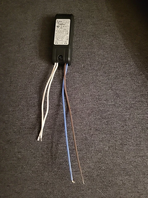 Transformateur EAGLERISE EET60LTD, 60W Max, 230V -> 12V, Pour Halogène - Occasion Peu Servi