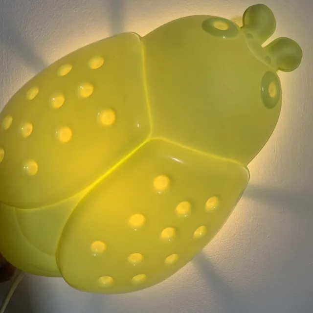 Luce notturna coccinella Ikea SMILA BAGGE Lampada da parete insetto verde lime per bambini funzionante