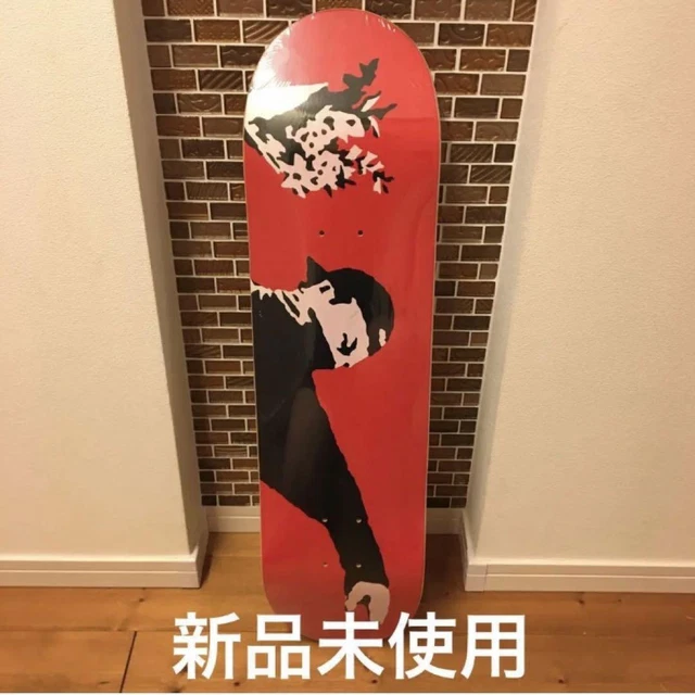 BANKSY SKATEDECK LOVE IN THE AIR　6550 BANKSY SKATEDECK LOVE IN THE AIR 6550 Banksy exhibition Limited