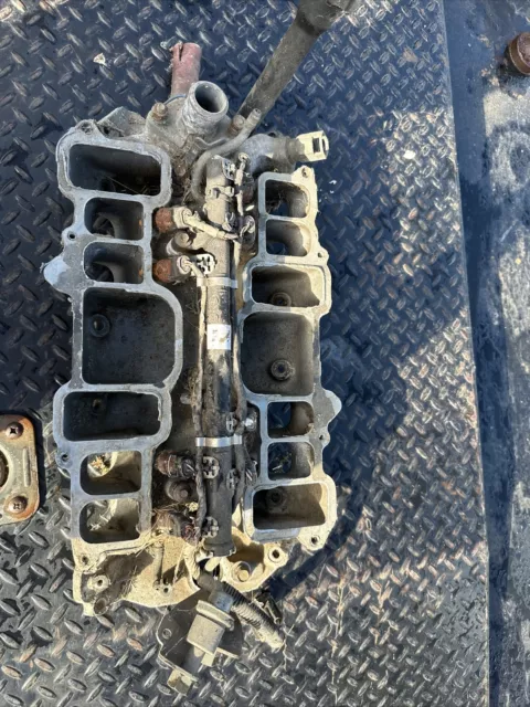 454 7.4 Liter Upper and lower intake Manifold Plenum for 96-00 Chevy Truck