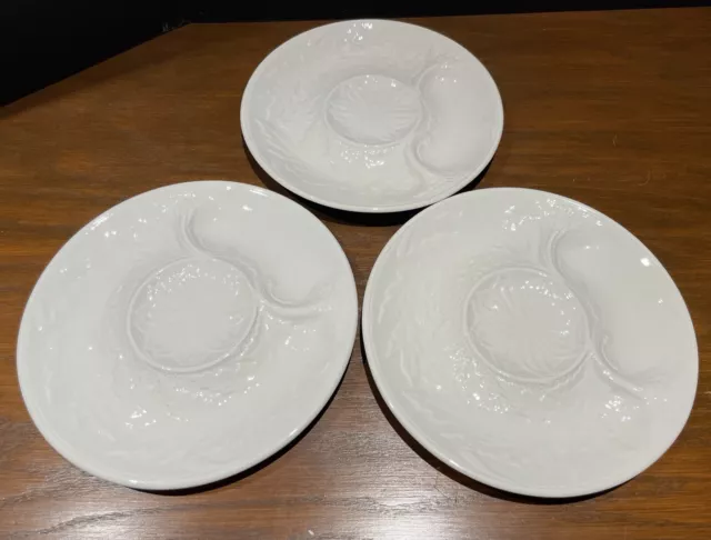 3 White Artichoke Plates PV Peasant Village Italy Vintage Majolica 9.25 in Chips