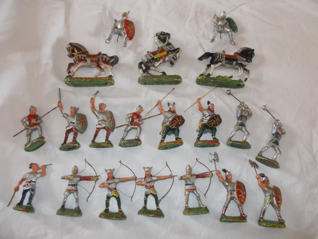 Figurine Composition Solido Belge Chevalier Moyen-Age Bouclier Et Figurine Composition Solido Belge Chevalier Moyen-Age Bouclier Et
