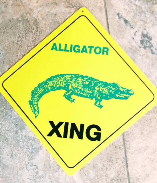 LANDSCAPING STREET CROSSING SIGN ALLIGATOR XING 16" Point to Point