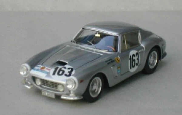 KESS 1/43 FERRARI 250 GT Lusso Speciale Meade 1963 Red Scale Model Car