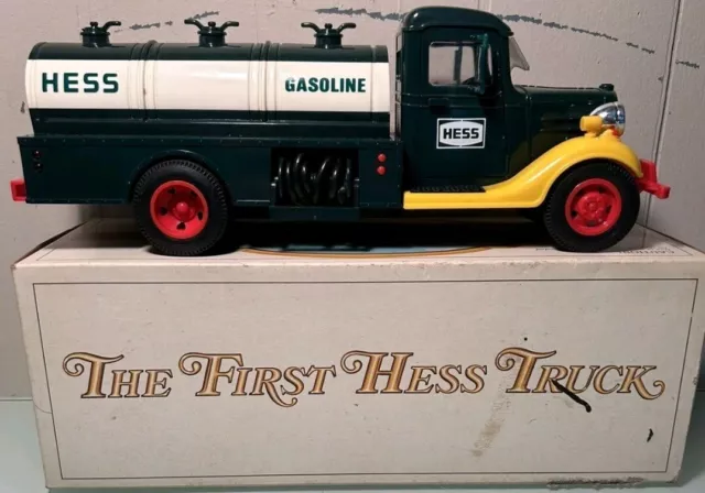 Vintage 1980 The First Hess Truck Collectable Scale Model In Original Box