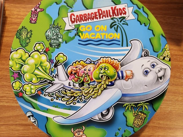 2023 Topps GPK Garbage Pail Kids Go On Vacation Collector's Tin NrMint-Mint