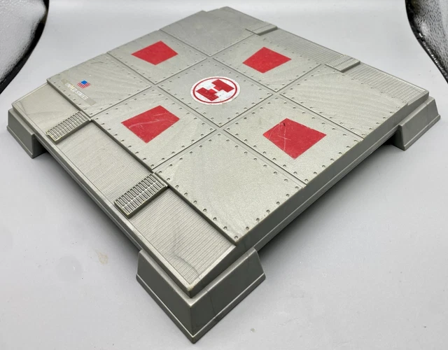 GI Joe 1983 Headquarters Command Center Part - Helipad
