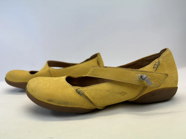 Clarks artisan shoes sale deals