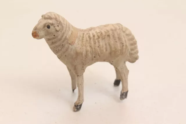 Alte Marolin Figur stehendes Schaf Lamm 5 x 6 cm