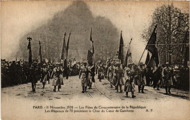 CPA AK Militaire - Fetes du Cinquantenaire de la Rebublique - Drapeaux (696243)
