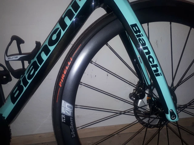 Set Ruote In Carbonio 88mm Per Bici Da Strada - Copertoncino 23mm - Mozzo Basalto R13 - 700C