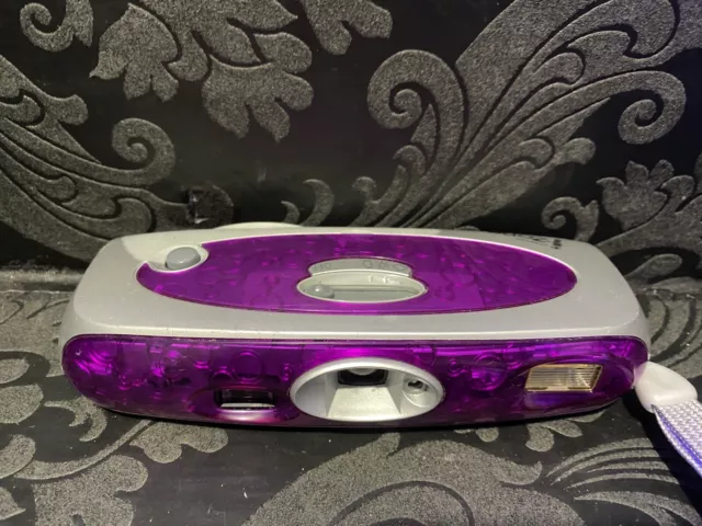 Retro Polaroid i-zone instant film pocket camera built-inflash izone 2 purple 2