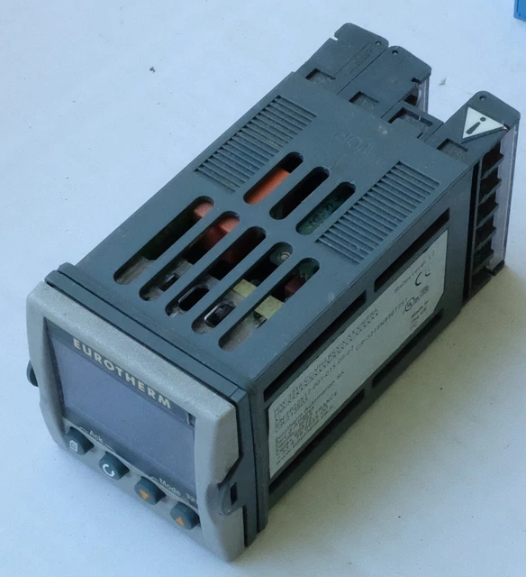 Eurotherm 3216N Régulateur de température 3216/CC/VH/LRXX/X/XXX/S/FRA