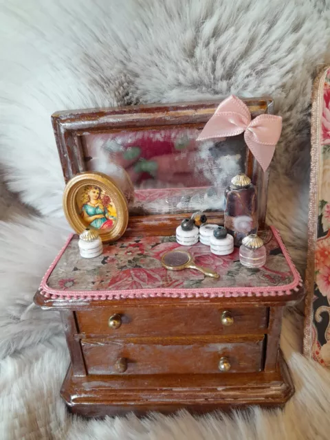 Dolls house cheap dressing table