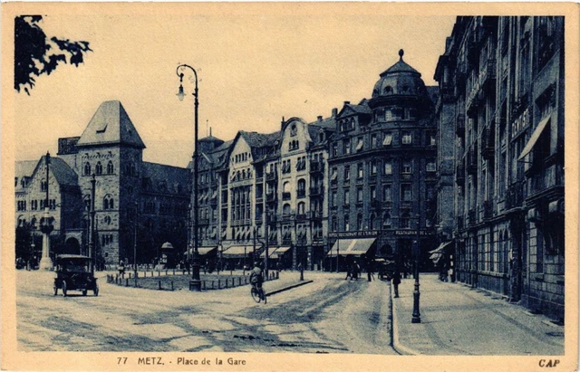 CPA AK METZ - Place de la Gare (650925)