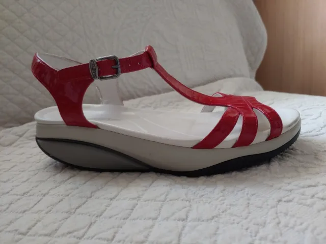 MBT "Sadiki" Sz US 6 UK 4 EUR 37 Red Genuine Patent Leather Comfort Sandals