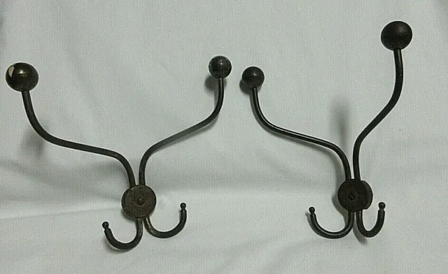 VTG  Double Hook Antique Cast Rusty Metal Hardware Coat Hat Wall Hooks