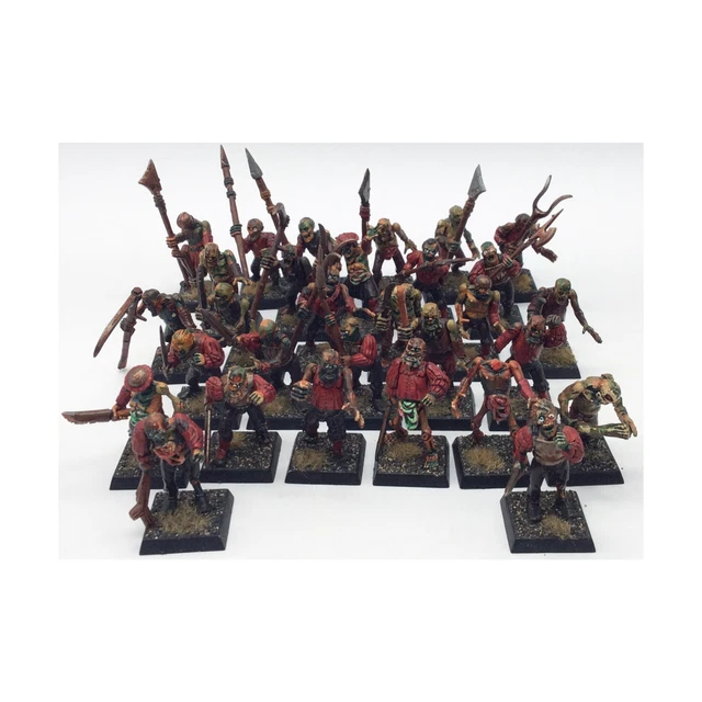 Games Workshop WHF Vampire Counts Plastic Zombies Collection #32 NM