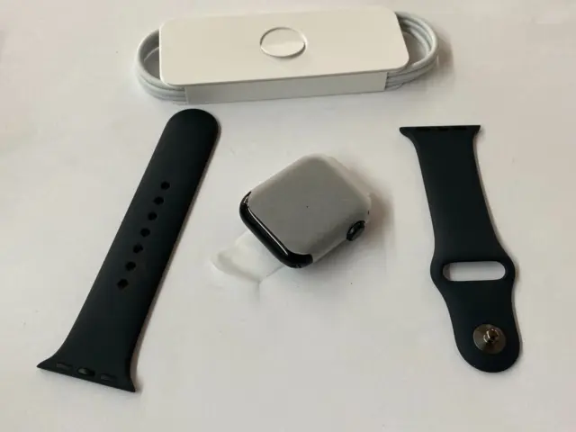 Apple Watch Series SE 2 MNT83LL/A 2. Gen 2022 40 mm Aluminium GPS WiFi Mitternacht