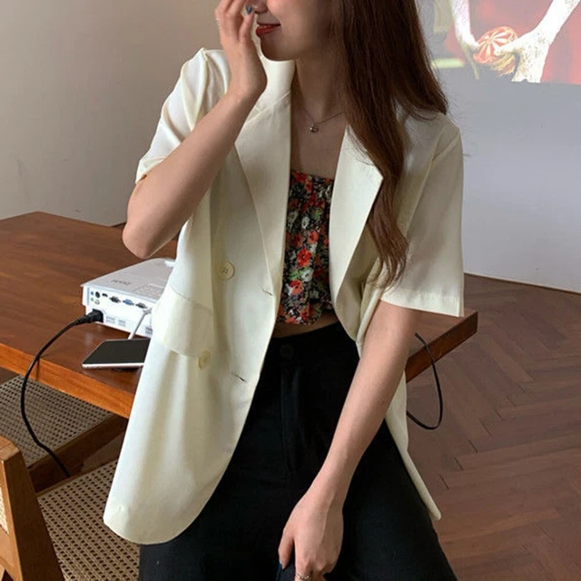 Veste moderne femme coupe ample avec boutons