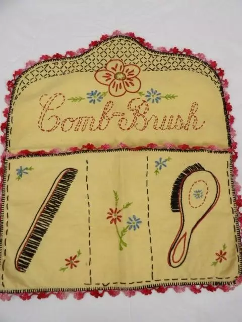 Hand Embroidered Linen Art Comb & Brush 3 Pocket Vanity Wall Hanging Crochet Edg