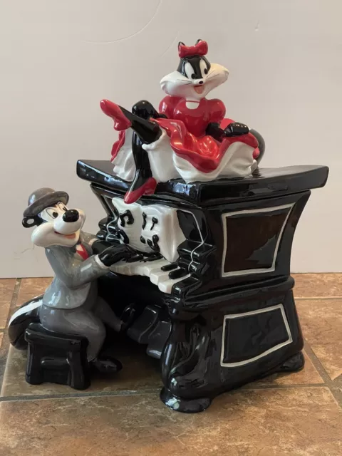 New Warner Brothers PEPE LE PEW & PENELOPE Piano Cookie Jar - looney Tunes