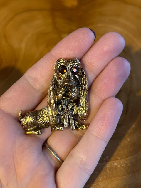 Vintage 60s Green Googly Eyed Dog Basset Hound Pin Brooch- Gold Tone