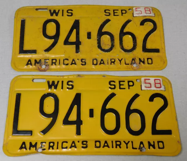 1958 Wisconsin passenger car license plate pair