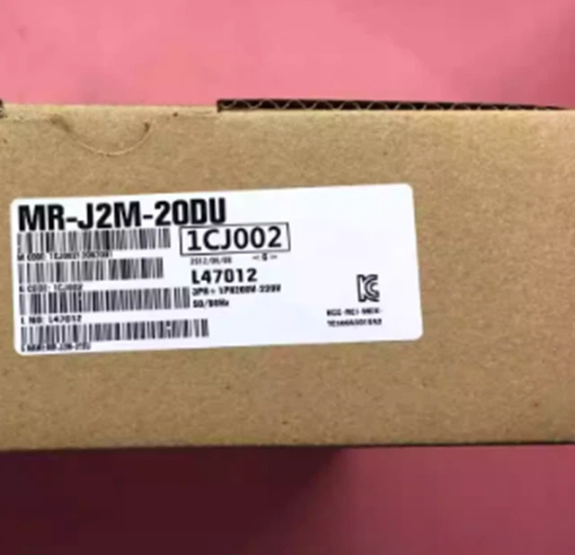 1 PC New PLC MR-J2M-20DU MRJ2M20DU