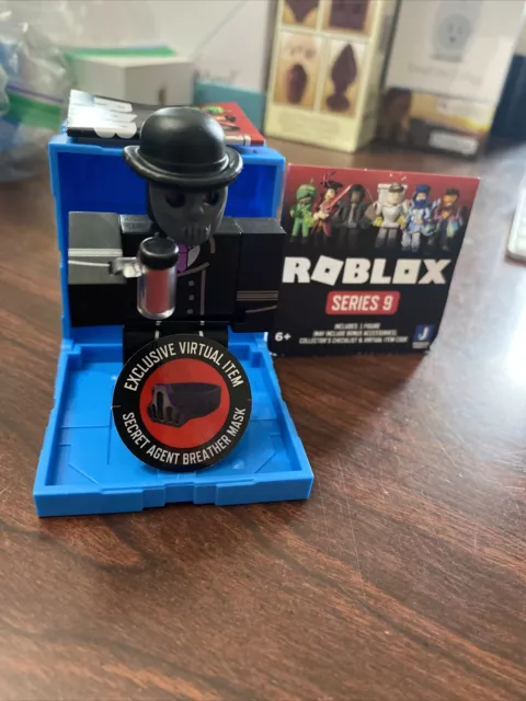 Roblox Series 9 BLUE Cube (Site 76: MCD Agent)+Virtual Code OPEN