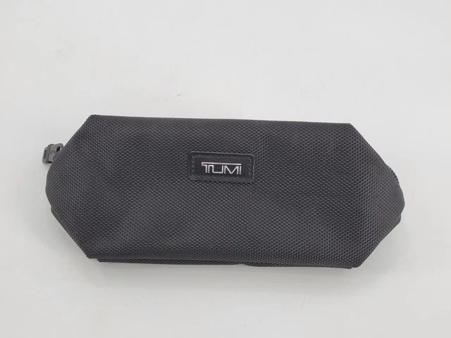 Tumi for Delta Airlines Small Nylon Bag Mens Black with Silver Logo Zip Closure