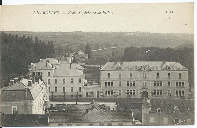 S1236 Cpa 71 Gueugnon - Ecole des Filles - FR