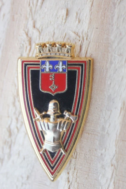 JOLI Nice ! INSIGNE Badge - EAG ECOLE APPLICATION DU GENIE - BALME H250