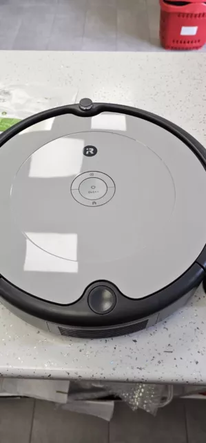 iRobot aspirapolvere Roomba 17070 colore Argento.