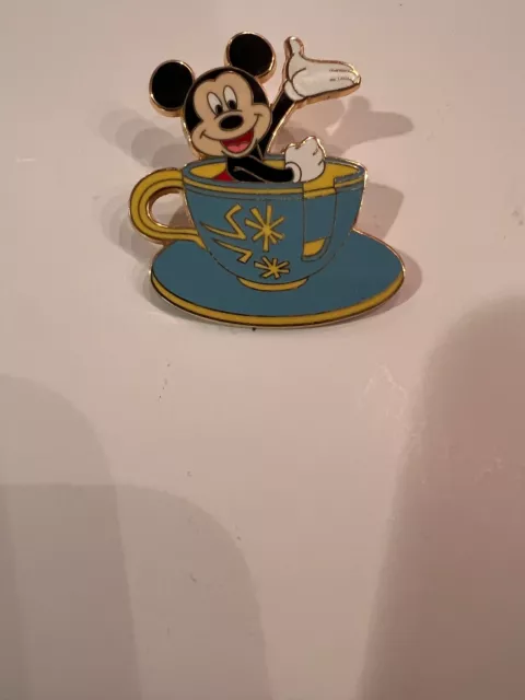 2007 Disney Pin Mickey Mouse in Teacup Official Authentic