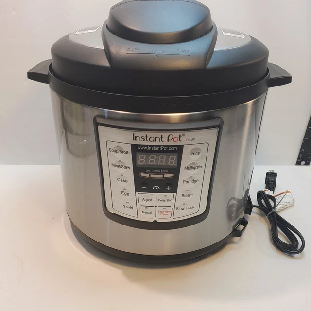 INSTANT POT 6 Quart Multi Use Programmable Pressure Cooker Instapot IP
