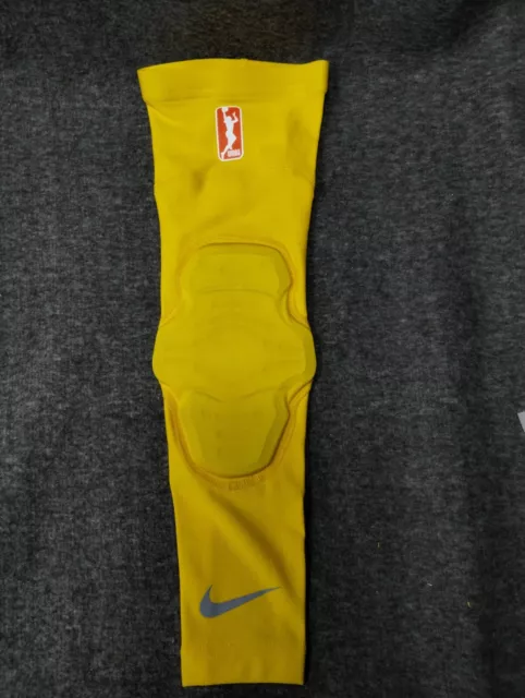 NWT- Nike Pro Women Basketball Compression Knee Pad Pair One S: S/M: Yellow