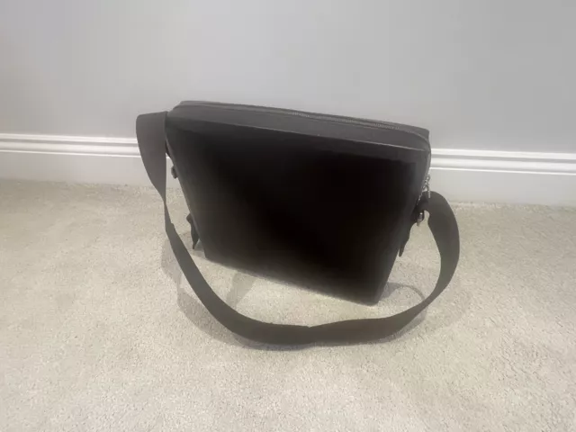 Louis Vuitton Messenger Shoulder bag 375650