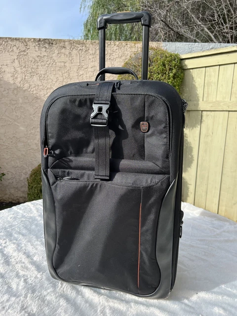TUMI T TECH SUITCASE CARRY ON BLACK Ballistic Rolling Carry UPRIGHT 5622D 23" 2