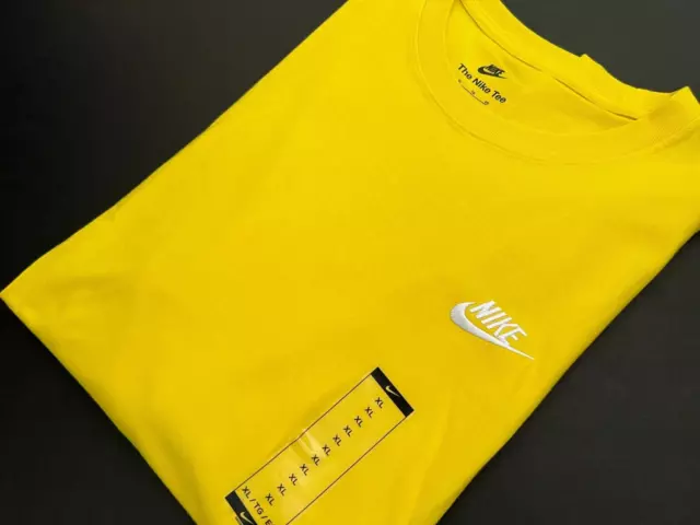 🔥 NWT Nike Men's Sz XL Sportswear Club Yellow short sleeves T-Shirt 🔥