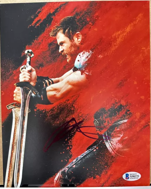 Chris Hemsworth Signed Thor Photo 8X10 Avengers Autograph Infinity War Bas Coa