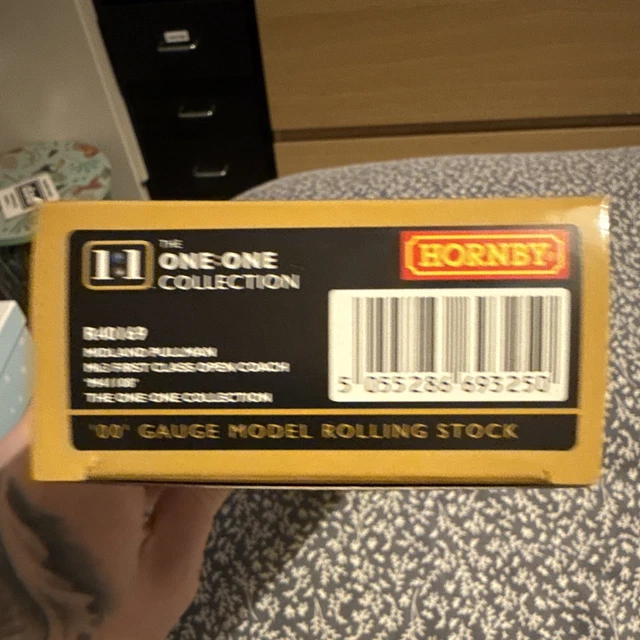 Livery Menu HORNBY R40169 OO Gauge Midland Pullman Pullman Livery First Class Open ...