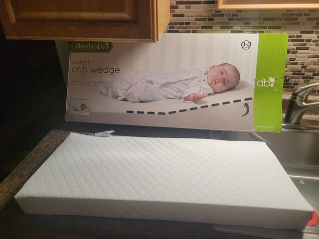 DexBaby Safe Lift Universal Crib Wedge Bed 0-3 years- Great For Traveling