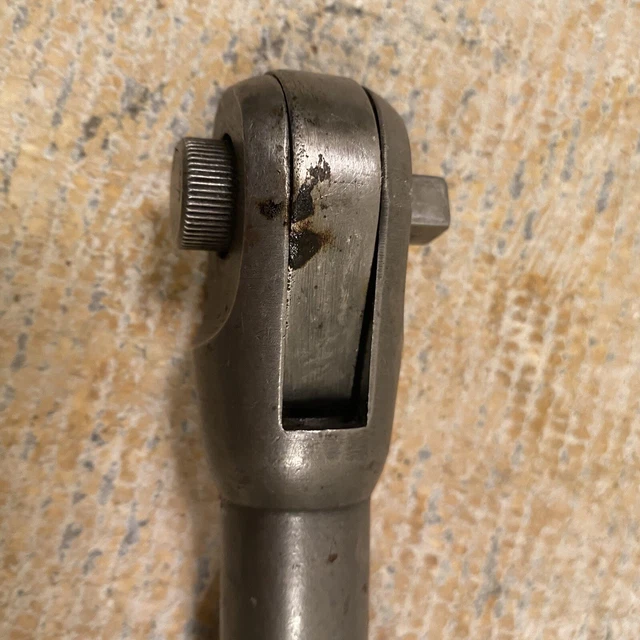CP Chicago Pneumatic 3/8 in. drive air ratchet wrench (B67) 4