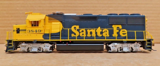 Locomotive Diesel Athearn Ho GP50 Phase II - Santa Fe 3852 - échelle Ho - Occasion