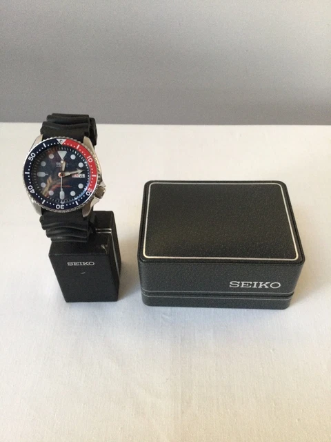 Seiko 5 Automatic 7S26-8760 Day Date, Case No.020841, Made In Japan. – Long's Fine Watches - Foto 9